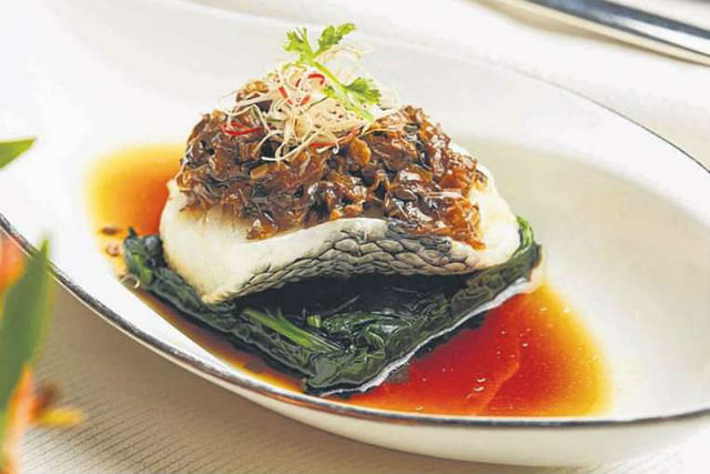10 special occasions & Singapore restaurants cassia sea bass.jpg