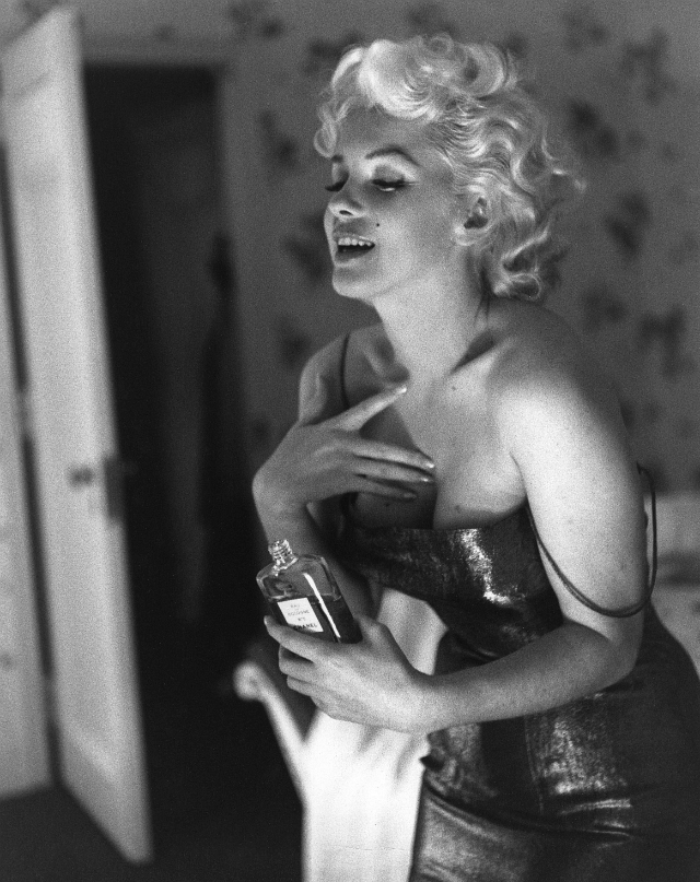 Revealed: Monroe's iconic Chanel No. 5 - Her World