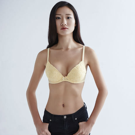 Cute Teen Big Boobs - How to pick the right bra for your body shape! - Her World Singapore