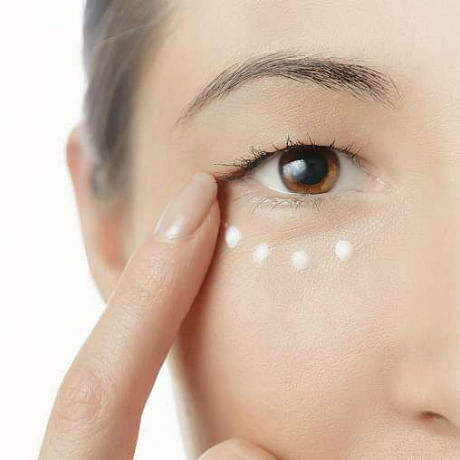 How to make your eyes less puffy and get rid of dark circles