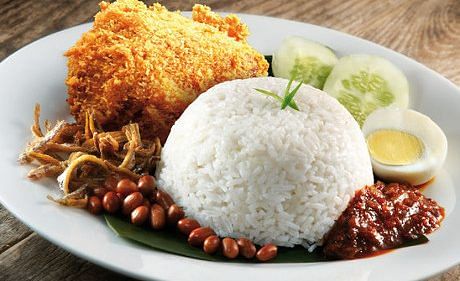 how many calories are there in nasi lemak
