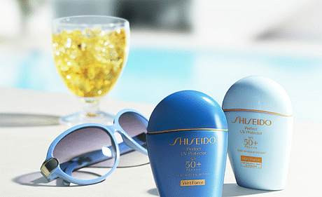 these_new_sunscreens_for_sensitive_skin_actually_work_better_when_you_sweat_t