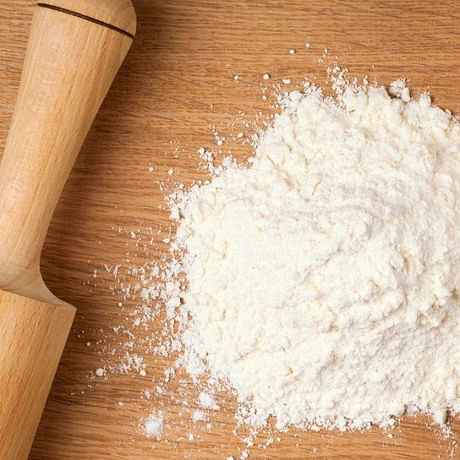 What is the difference between cake flour, bread flour, all purpose flour and top flour 