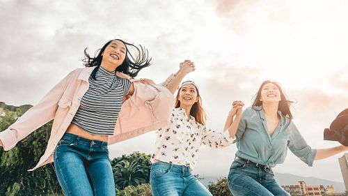ways to build a strong emotional connection with friends and family