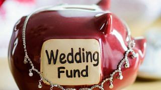 crazy-ways-to-save-money-for-a-wedding-in-singapore_tn