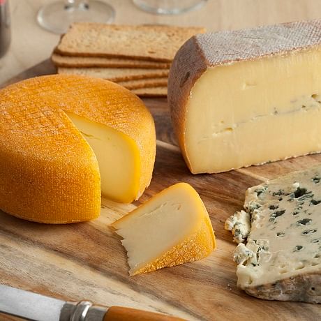 5 restaurants in Singapore every cheese lover has to know about