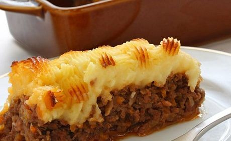 VIDEO RECIPE: Make this easy beef rendang shepherd's pie for your Christmas party
