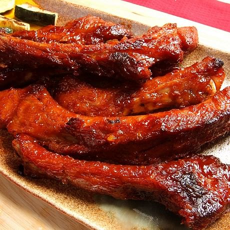 RECIPE: Make delicious maple syrup spare ribs for Christmas