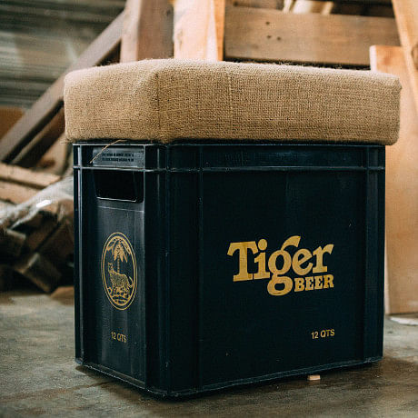 rogersons_tiger_beer_crate_stool_t