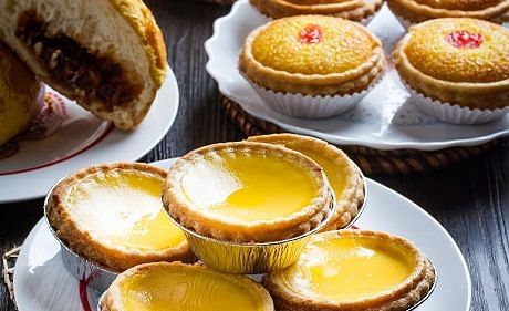 REVIEW: Are the egg tarts and food at Tai Cheong Bakery worth queuing up for?
