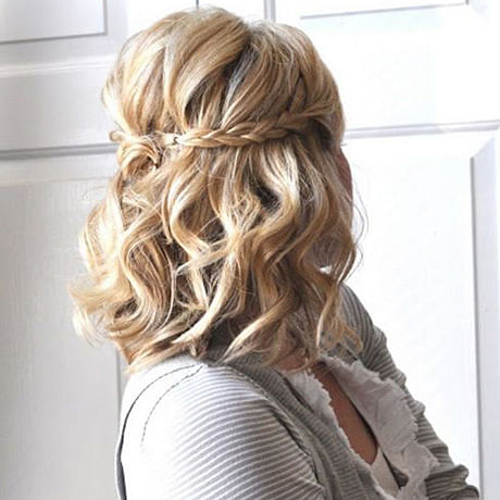 15 Messy And Loose Hairstyles To Rock This Summer  Styleoholic