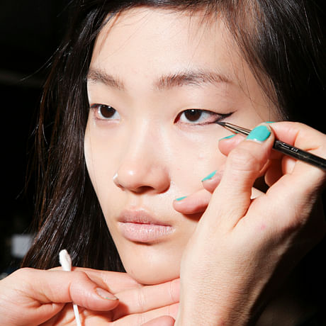 5 easy eye makeup tricks every woman
