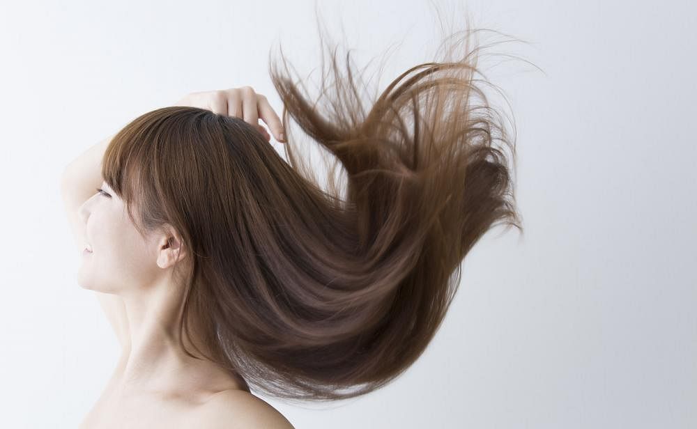 Why you should never spray perfume on your hair no matter how bad it smells  - Her World Singapore