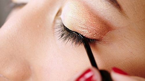15 new eyeliner tips to know