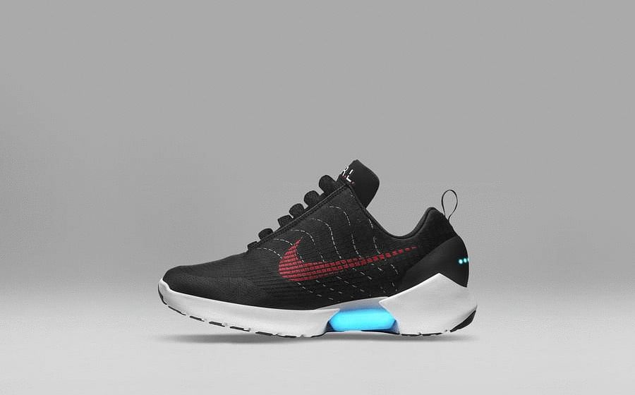 Review: We tried on Nike HyperAdapt 's self-lacing shoes - and here's  what they feel like - Her World Singapore