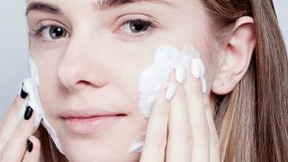 12_gentle_cleansers_to_help_protect_against_pollution