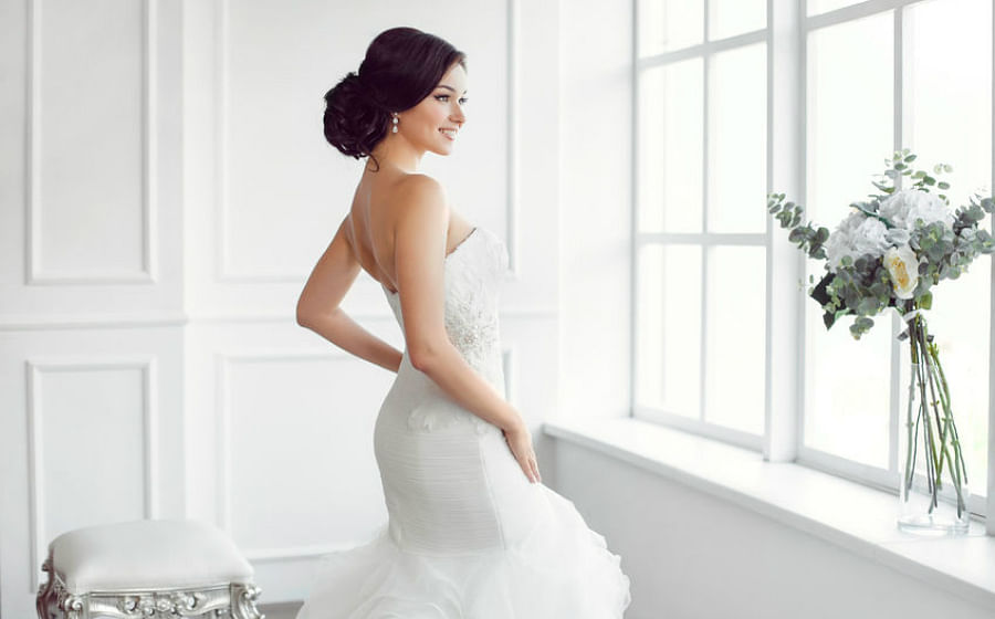 A Strapless Wedding Dress Workout for Toned Arms & Shoulders