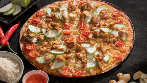 Hainanese Chicken Rice pizza is now a thing. HereÃƒÂ¢Ã¢â€šÂ¬Ã¢â€žÂ¢s what we thought