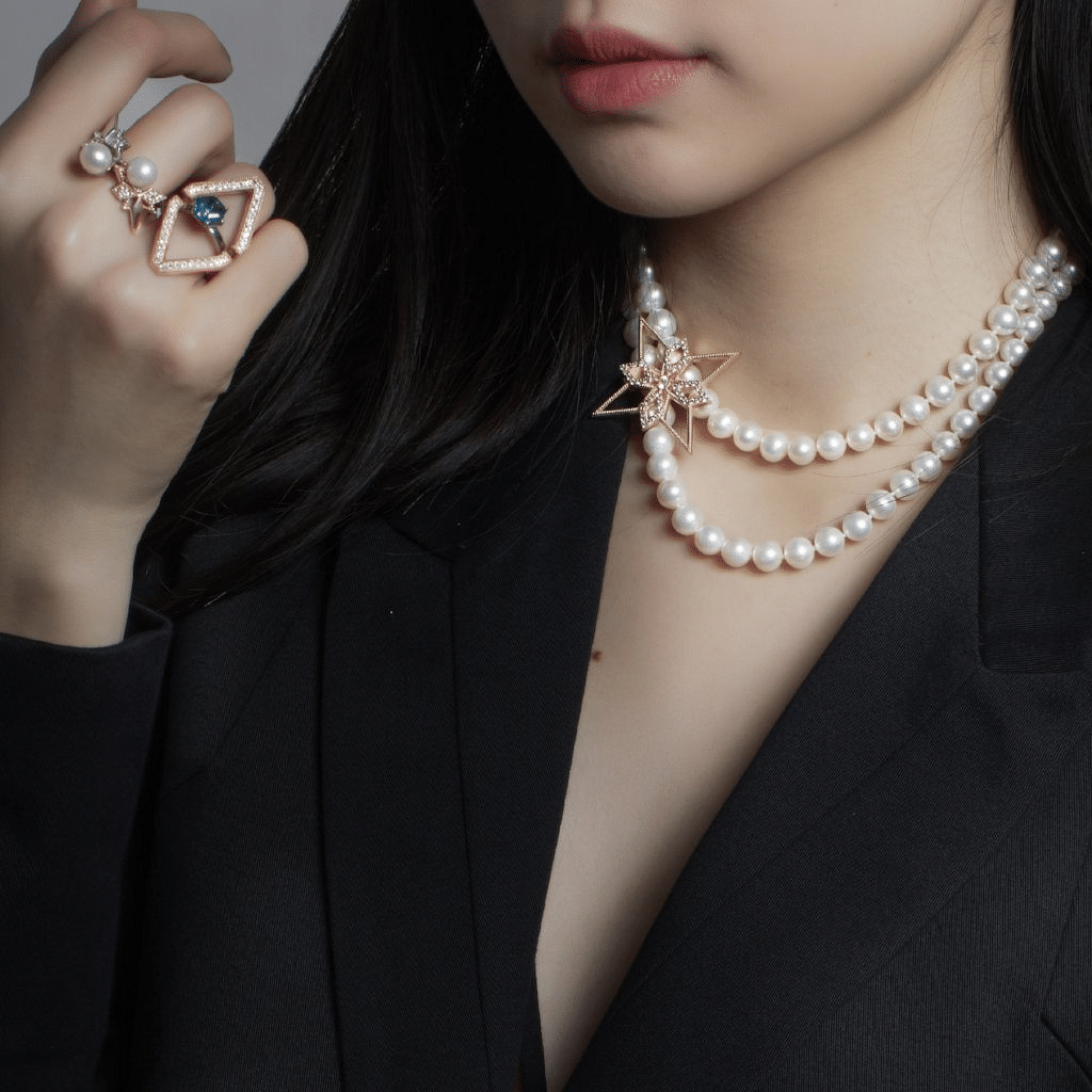carrie k pearls modern