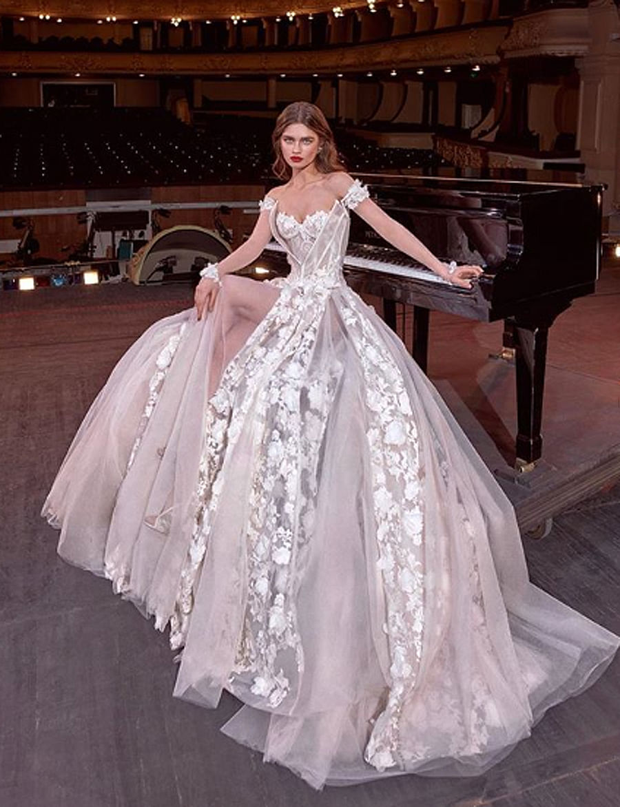 The best  Spring 2020  wedding  dresses  we can t stop 