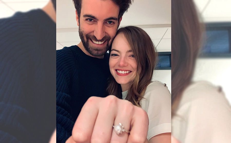 emma_stone_egaged_snl_producer_pearl_engagement_ring