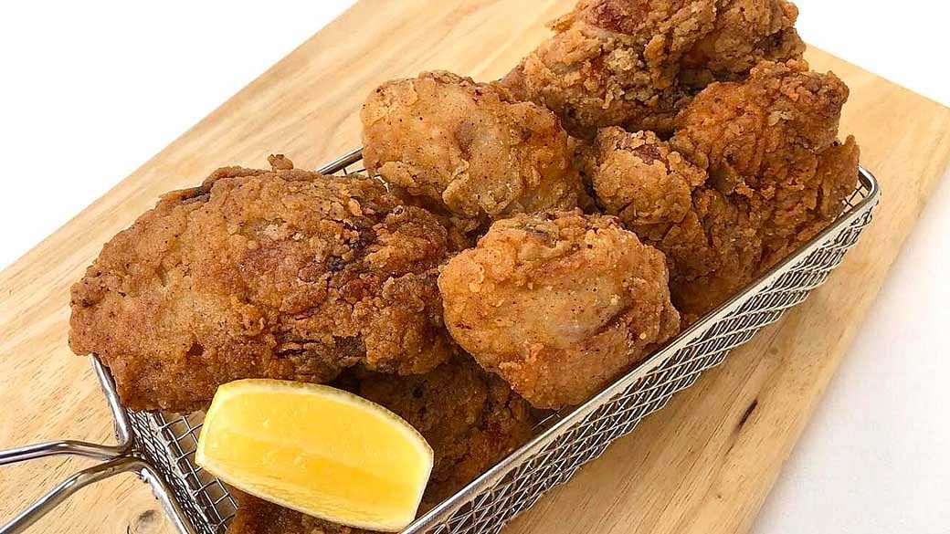 Korean Fried Chicken: CRISPY Fried Chicken Recipe + Pickled Radish (치킨무)  후라이드치킨 레시피 