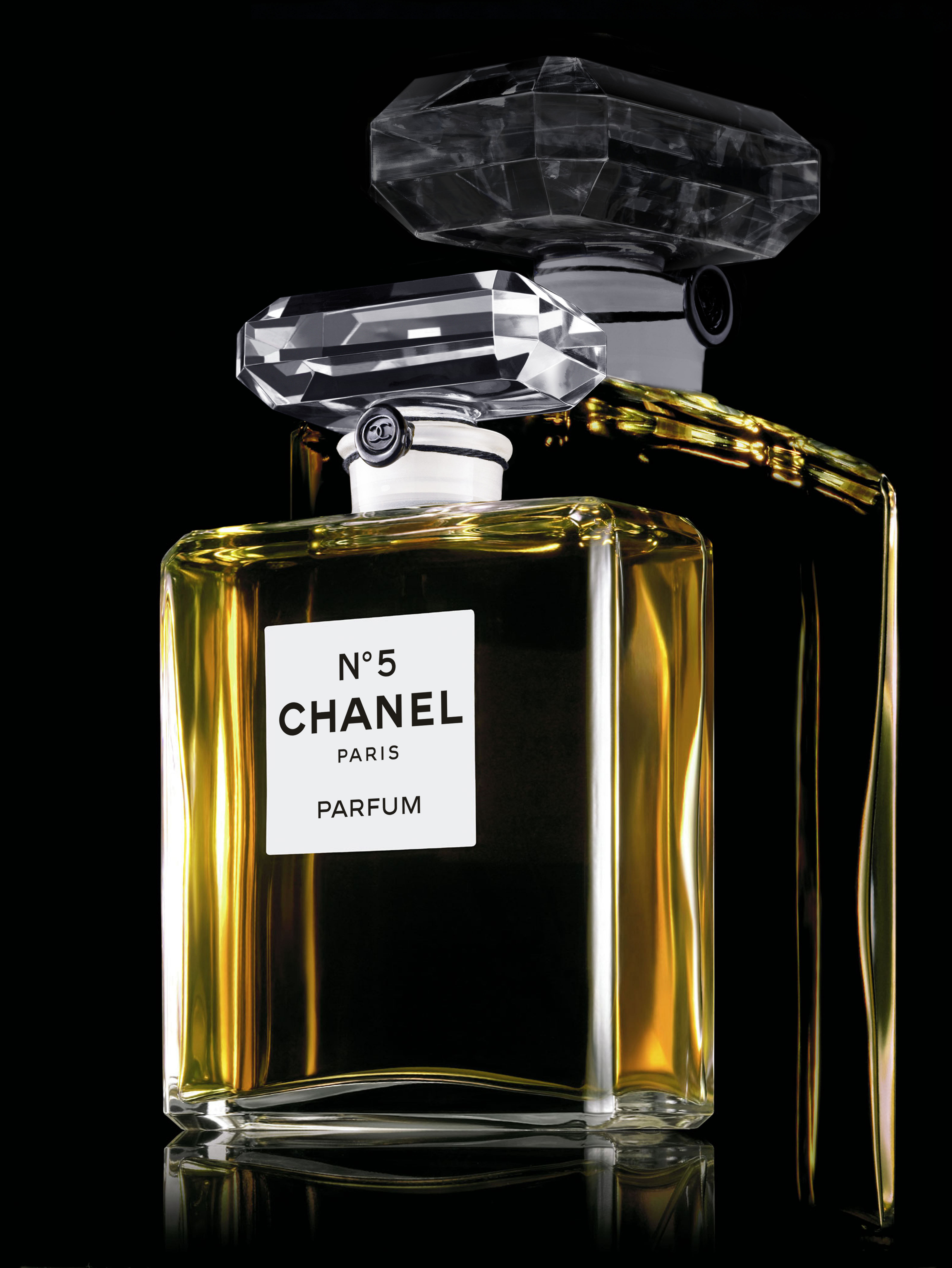 Actress Marion Cotillard is the new face of Chanel No.5 - Her World ...