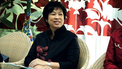 2009 LIM HWEE HUA HER WORLD WOMAN OF THE YEAR