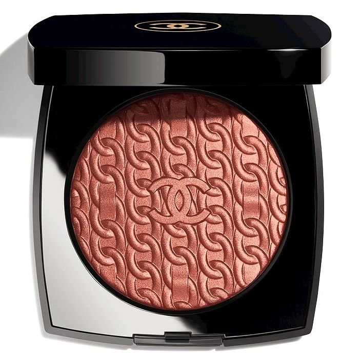 chanel.beauty #HolidayMakeup2020 I picked up the #LimitedEdition  Illuminating Blush Powder & the new Rouge Allure Luminous Intense…