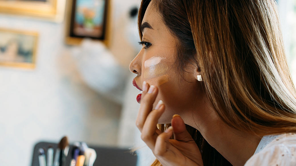 best foundation hacks tips glowing skin