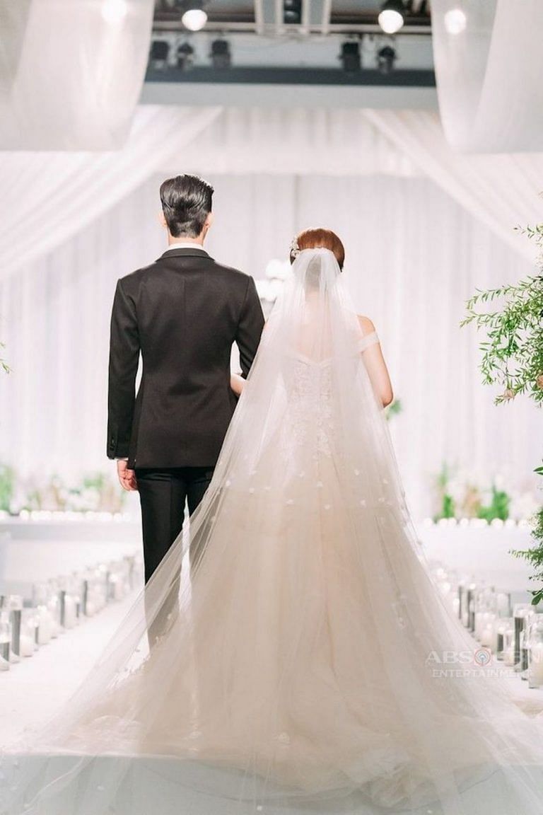 768px x 1152px - K-drama wedding dresses worn by Son Ye-jin, Park Min-young and more - Her  World Singapore