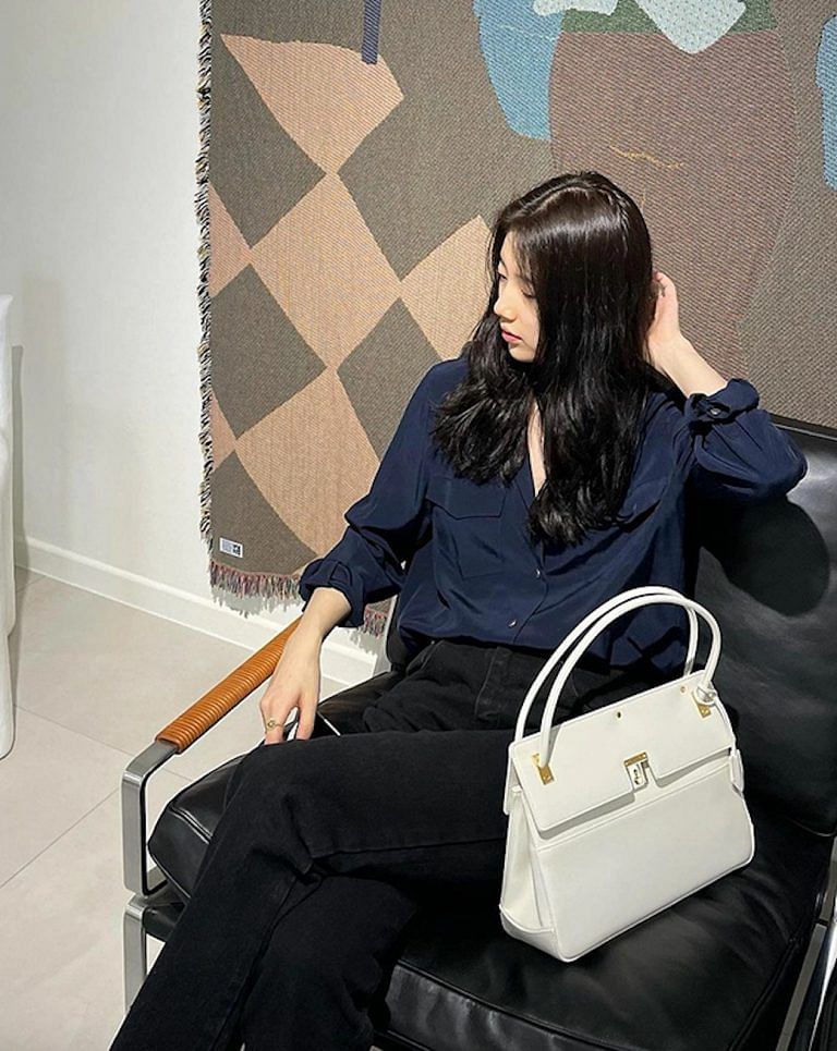 5 Male Idols Who Are Bringing Women's Handbags Straight Into Men's Fashion  - Koreaboo