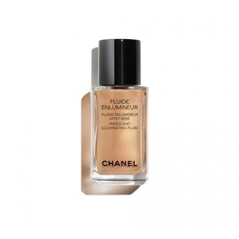 Chanel Beauty gives a festive spin to its Nº5 holiday collection - Her  World Singapore