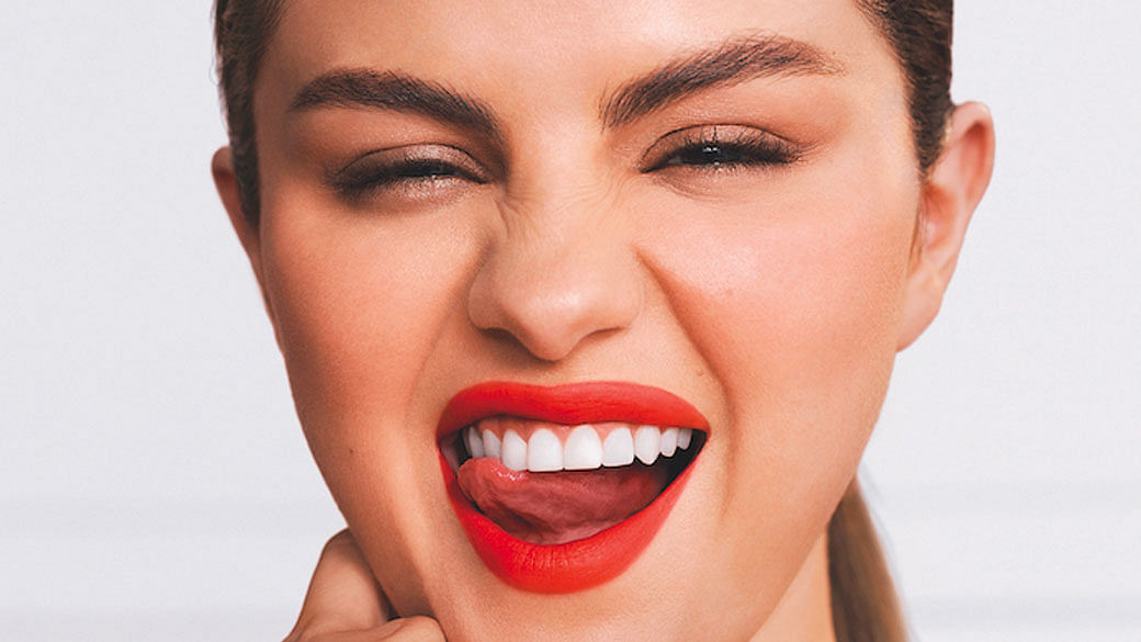 Selena Gomez wears the Lip Soufflé Matte Lip Cream, a hydrating, feather-light lip colour.