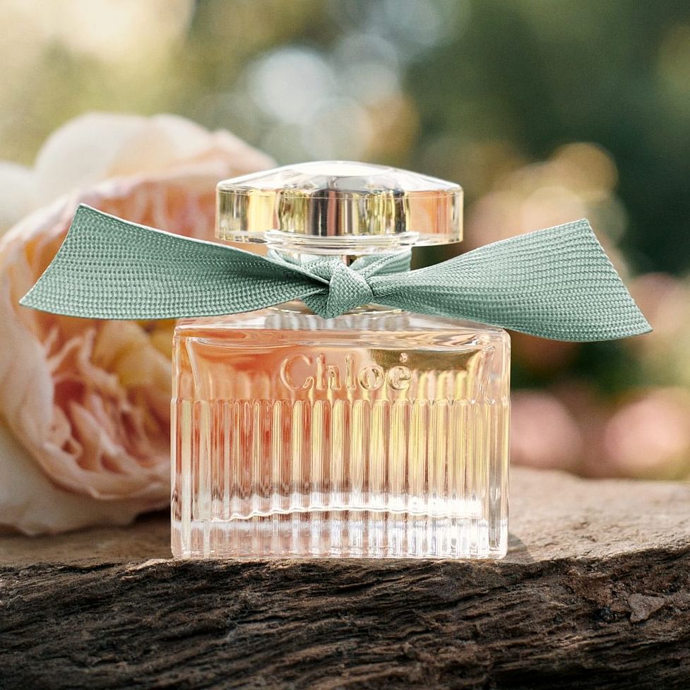 The making of a “green” sustainable perfume: Chloé's Eau de Parfum Naturelle  - Her World Singapore