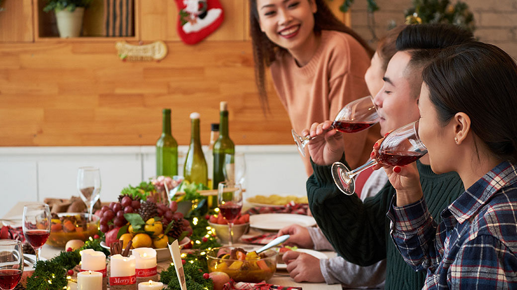 8 Ways To Eat And Still Lose Weight During The Christmas Season
