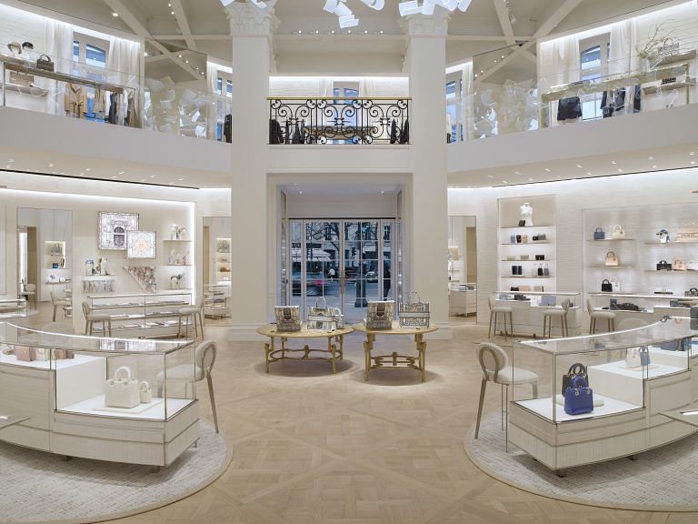 Givenchy - Givenchy is pleased to announce the opening of a new store on  Avenue Montaigne, Paris, France, dedicated to Women's ready-to-wear and  accessories collections. Store address is: 36 Avenue Montaigne 75008