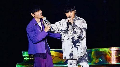 Jay Chou surprises fans at JJ Lin's concert in Taipei