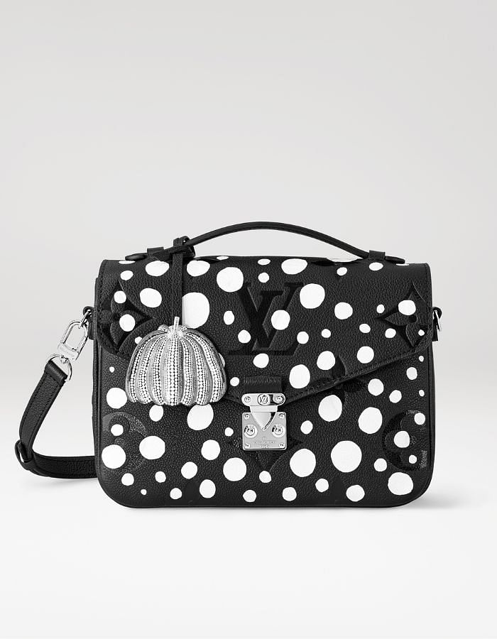 Louis Vuitton X Yayoi Kusama, bag, On The Go PM, 2023. - Bukowskis