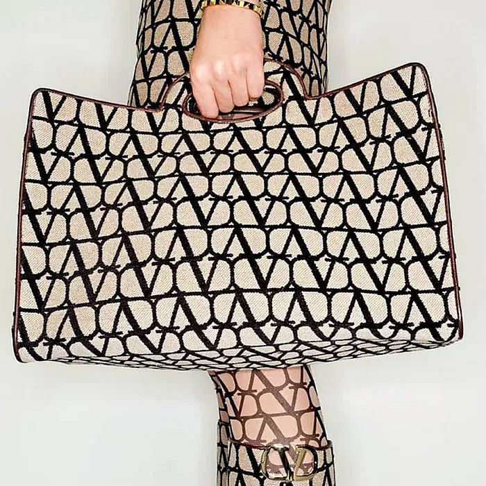 6 Quirky Designer Bags To Give Your Look That Extra Oomph