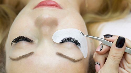 Your complete guide on choosing the right eyelash extension style 