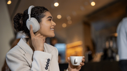 The best noise-cancelling headphones for when you're working in the office