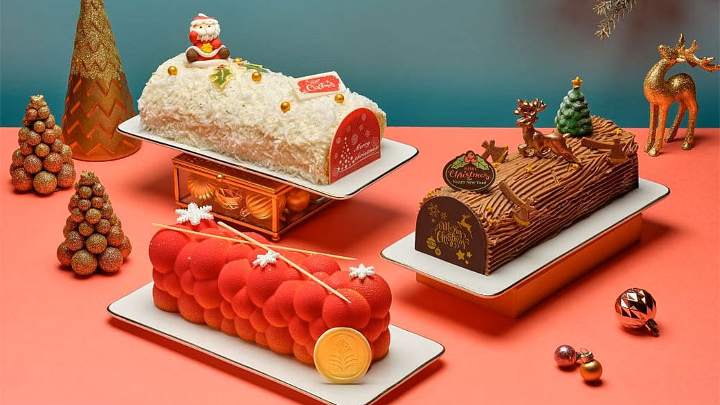 https://media.herworld.com/public/2023/11/1-christmas-log-cakes.jpg