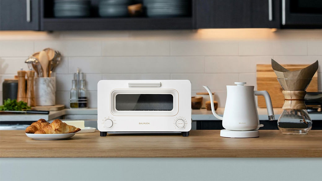 The Balmuda Toaster Oven Makes the Crispy Bagels of My Dreams