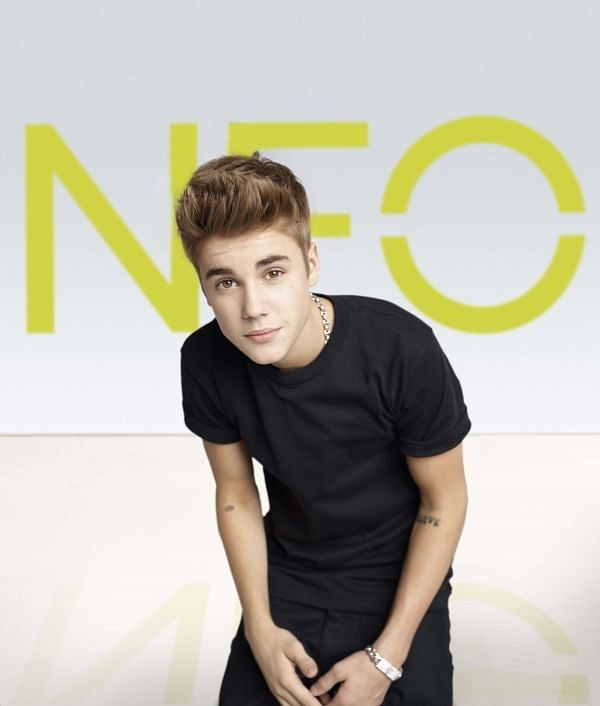 Nube Consistente ir al trabajo Justin Bieber is the face of Adidas - Her World Singapore