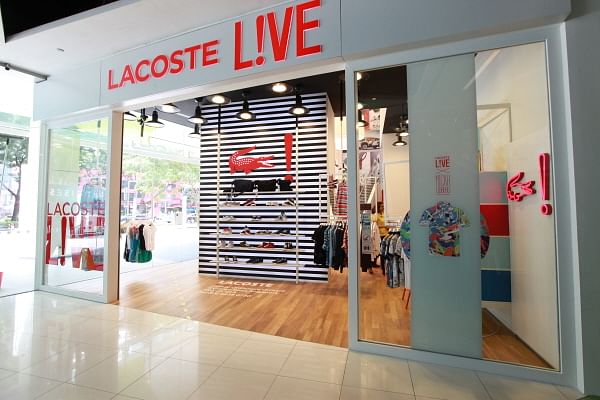 Live store in Singapore - World