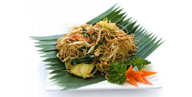 60 different and tasty ways to cook instant noodles beehoon goreng.jpg