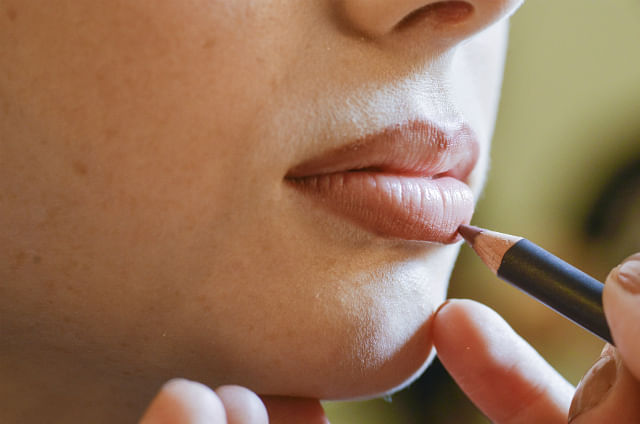 9 common makeup mistakes you need to stop making right now