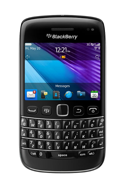 BlackBerry Bold 9790 smartphone front
