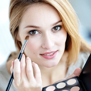 Perfect your eyeshadow: Shades that suit your eye colour